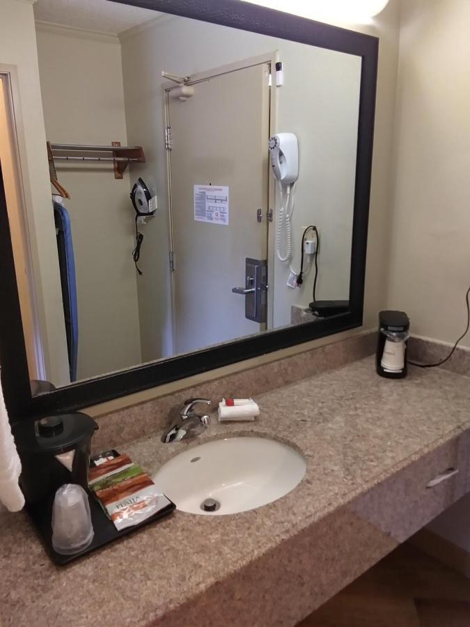 Travelodge By Wyndham Columbus State University Luaran gambar